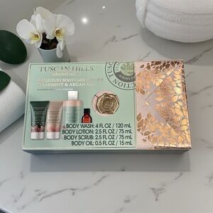 NWT Tuscan Hills Body Care Set - Green and Gold